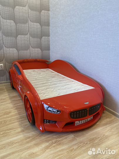 Детская кровать машина бу с матрасом