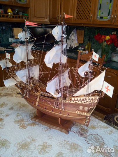 Модель парусника xvii века. Галеон 