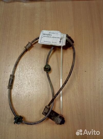 Датчик ABS задний правый Mitsubishi L200 (05-12)