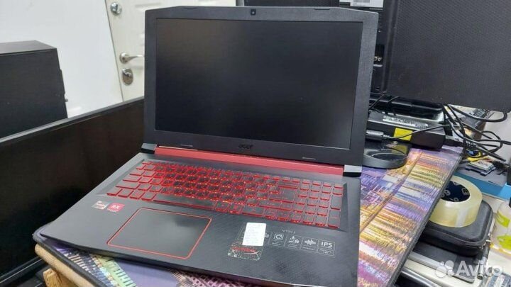 Acer Nitro ryzen 2500 16gb rx560 4gb SSD+HDD