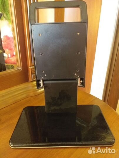 Подставка под телевизор