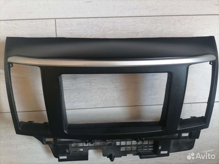 Переходная рамка магнитолы Mitsubishi Lancer 10