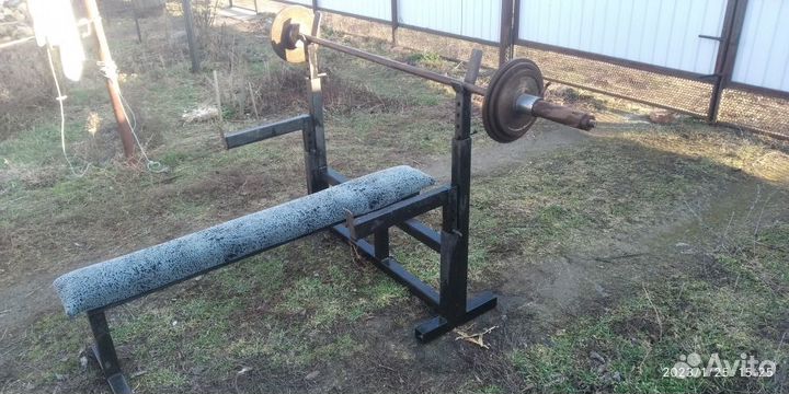 Станок для жима лежа