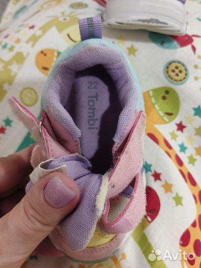 Кроссовки для девочки