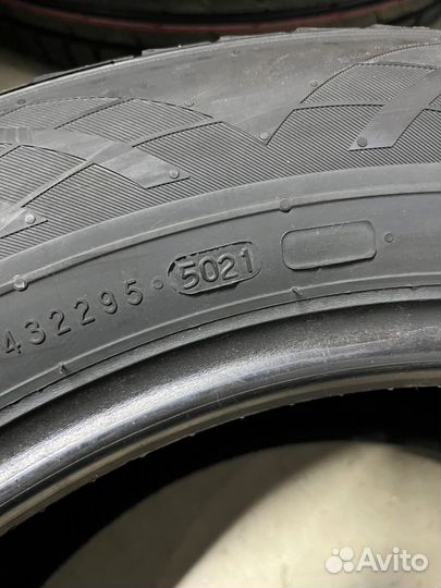 Nokian Tyres Hakka Blue 3 225/60 R17 103V