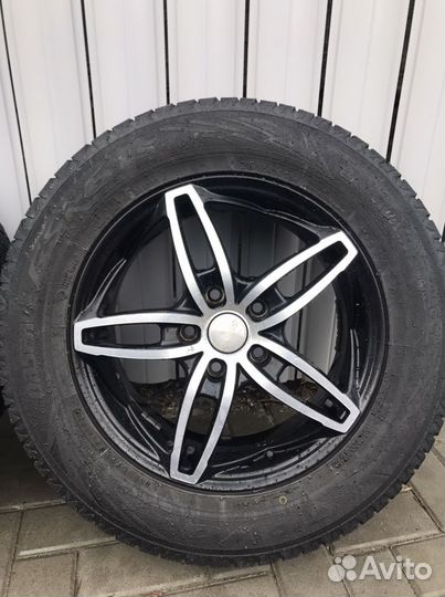 Колеса Kia Sportage в сборе 215/65 R16 5x114.3