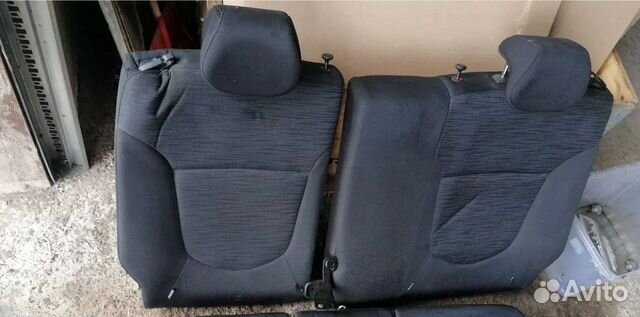 Задняя спинка дивана на Hyundai Solaris 2010-2017