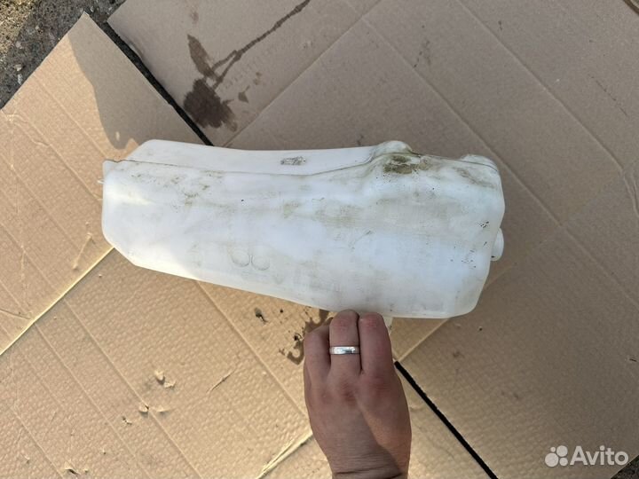 Бачок омывателя Renault Duster 2