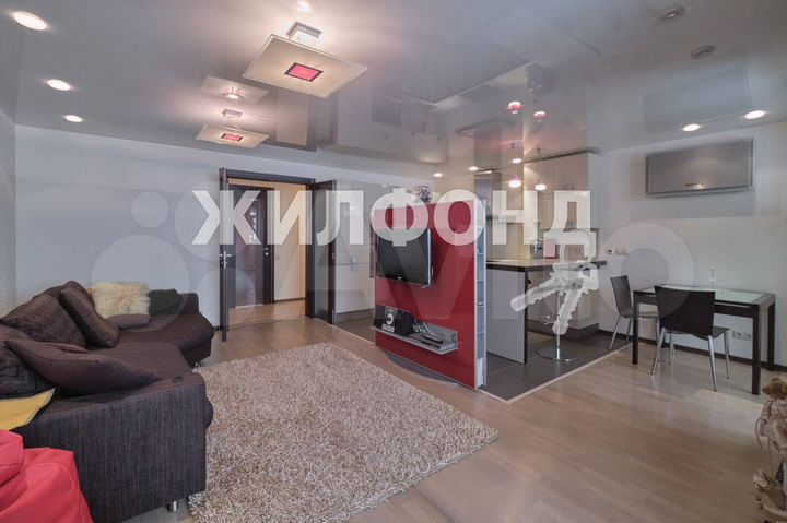 3-к. квартира, 77 м², 8/10 эт.