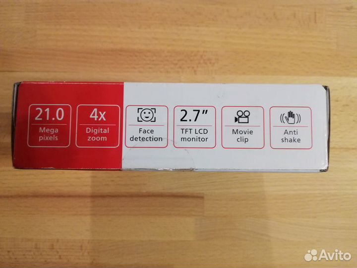 Компактный фотоаппарат