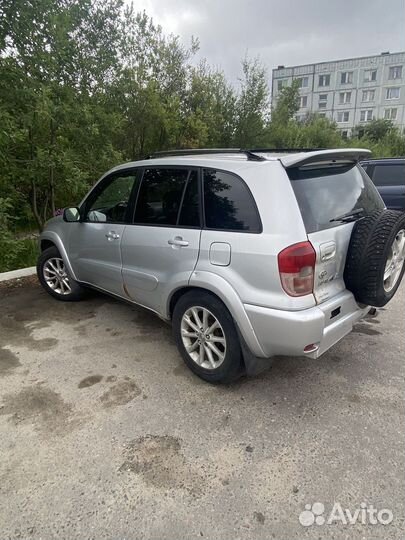 Toyota RAV4 2.0 AT, 2003, 250 000 км