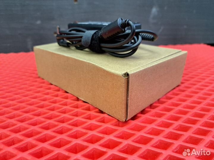 Блок питания Asus 19V/3.42A/65W (4.0х1.35)