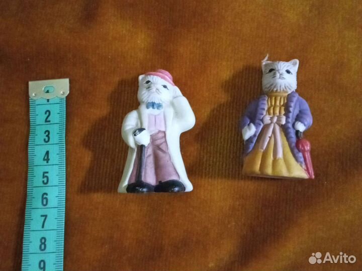 Фарфоровые маленькие фигурки