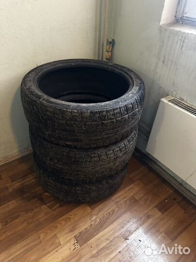 Roadcruza Ice Powergrip 225/45 R19