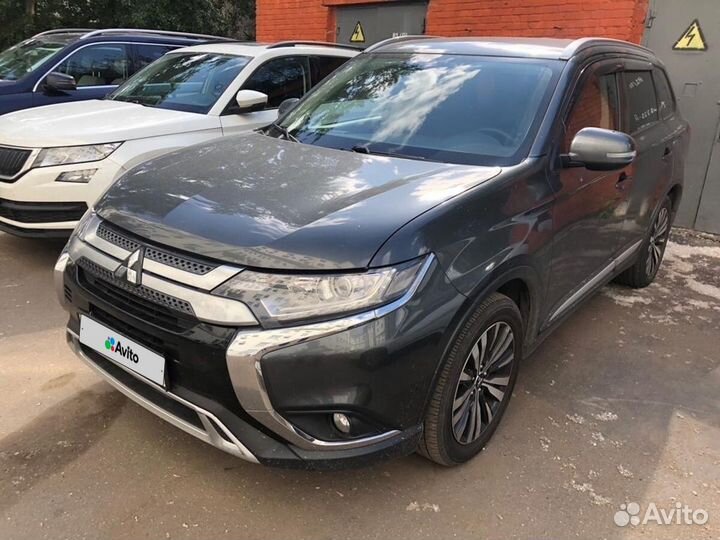 Mitsubishi Outlander 2.0 CVT, 2019, 81 428 км
