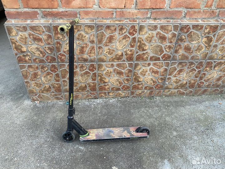 Трюковой самокат