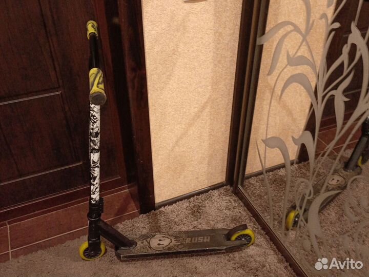 Трюковой самокат