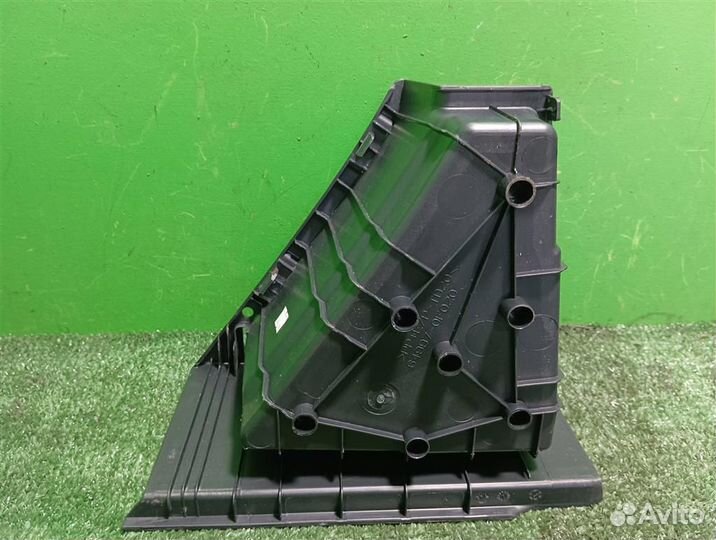 Ящик багажника Toyota Verso R2 2009