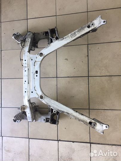 Подрамник передний задний BMW 7-Series E65 E66