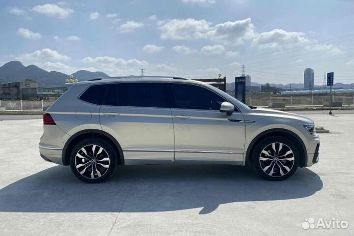 Volkswagen Tiguan 2.0 AMT, 2022, 46 000 км