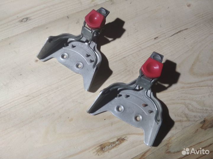 Ботинки лыжные