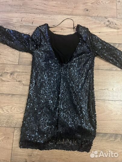 Платье zara пайетки 42