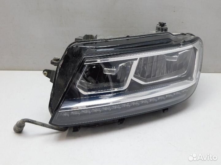Фара левая Volkswagen Tiguan
