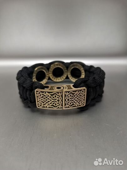 Браслет ручной работы с 3 мя вставками