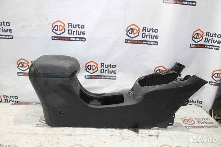 Chevrolet Cruze J300 Подлокотник