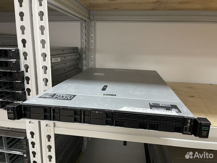 Сервер HPE DL360 Gen10 (скол на текстолите)