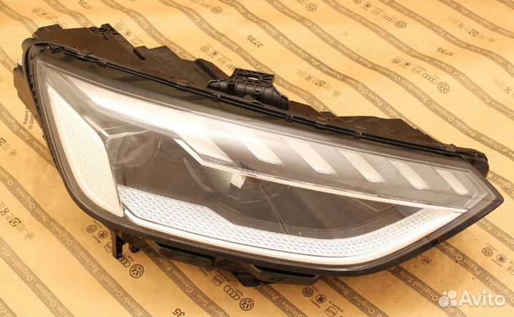 Фара правая audi A4 B9 рест 19+ full LED matrix