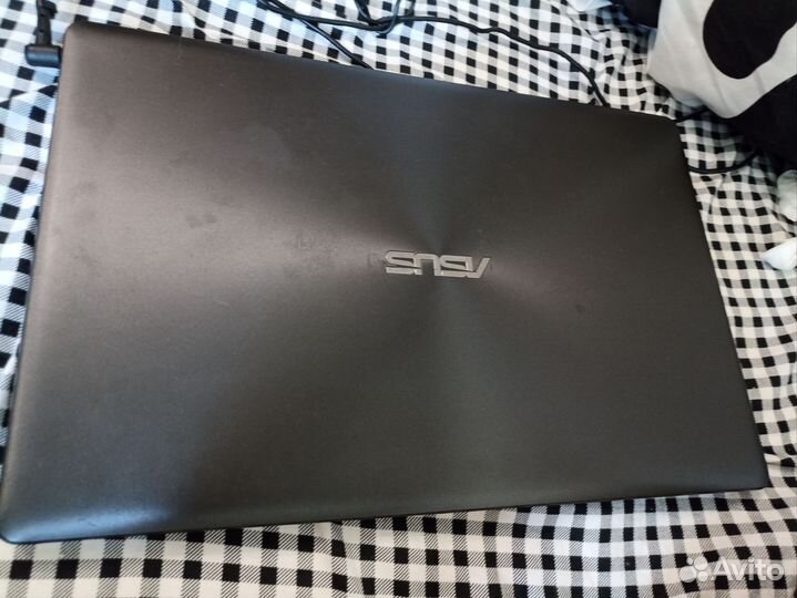 Ноутбук asus