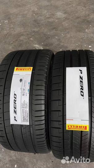 Pirelli P Zero PZ4 285/35 R22 и 315/30 R22