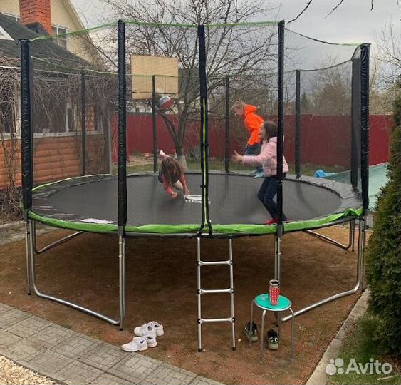Батут каркасный с защитной с сеткой