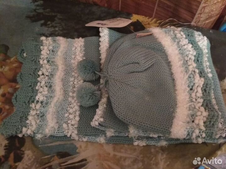 Новый комплект Шапочка и шарфик фирма wojcik