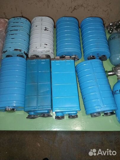 Кислородные баллоны, регеративные патроны ида-71У
