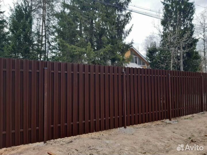 Заборы из профнастила с оцинкованным покрытием