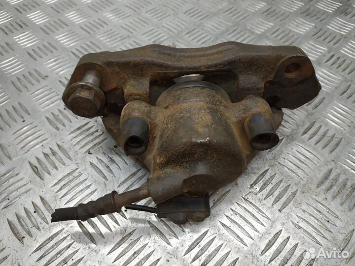 Суппорт тормозной передний правый Mercedes-Benz