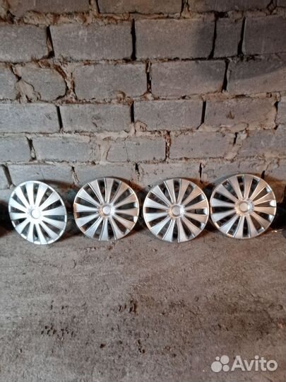 Колпаки на колеса r 16