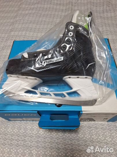 Коньки хоккейные 41 и 42
