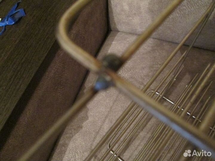 Подставки для виниловых пластинок