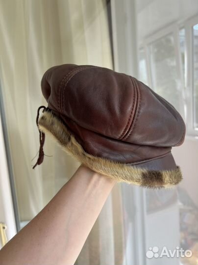Берет кожаный женский