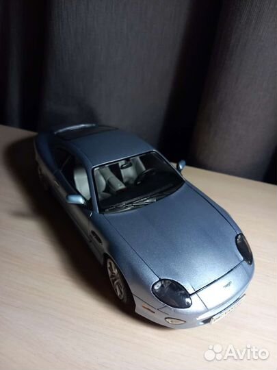 Aston Martin DB7 Vantage Модель автомобиля