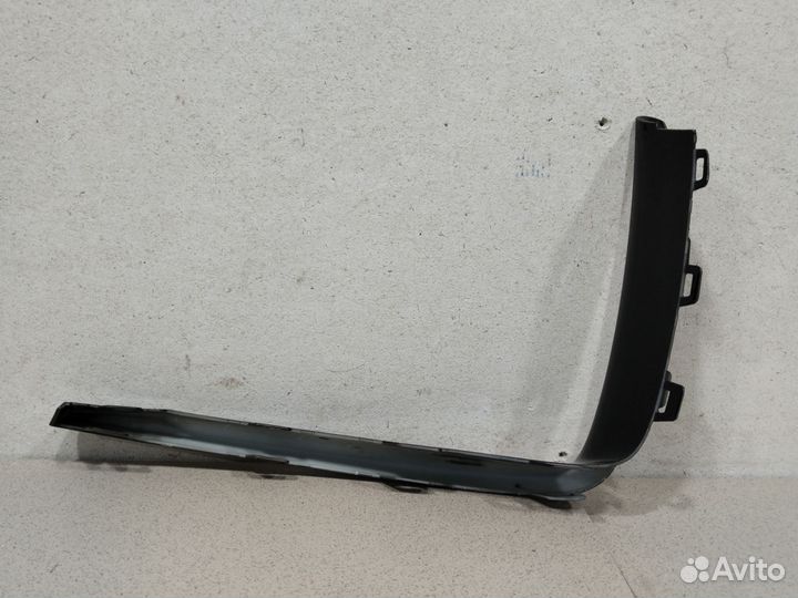 Накладка переднего бампера левая Geely Tugella