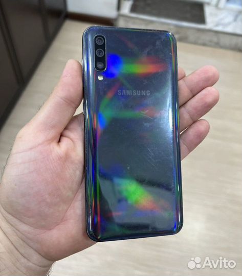 Samsung Galaxy A50, 6/64 ГБ
