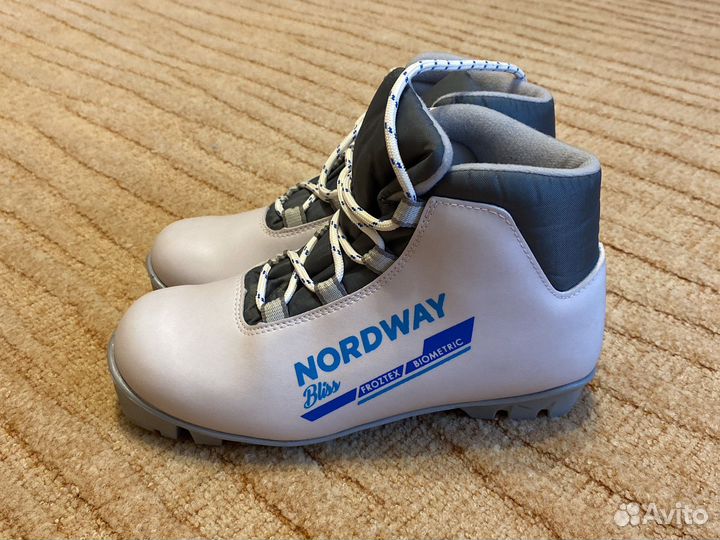 Лыжные ботинки Nordway Bliss 36 размер