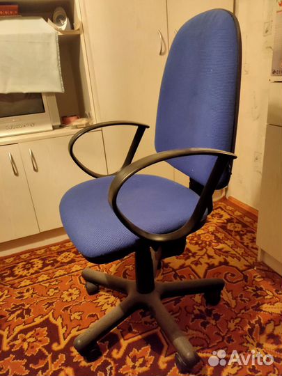 Компьютерное кресло