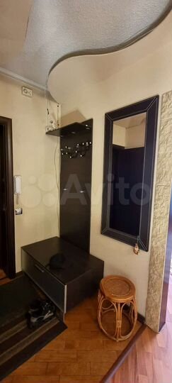 2-к. квартира, 56 м², 2/5 эт.