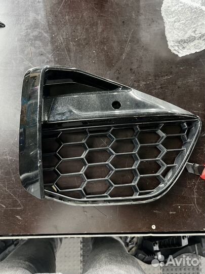 Решетка бампера f97 правая