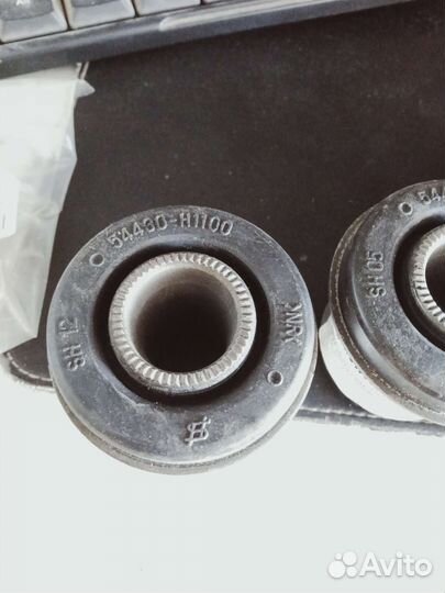 Сайлентблок рычага 54430H1100